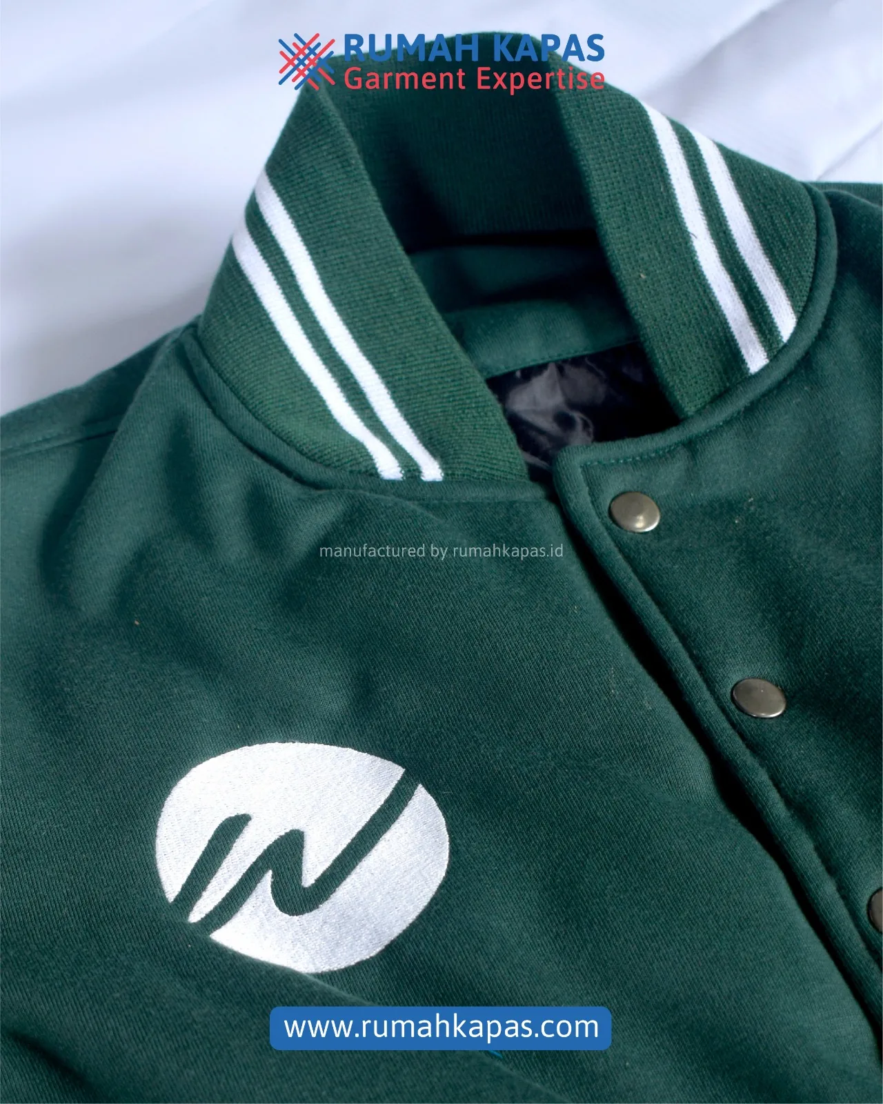Jaket WOM Finance Surabaya